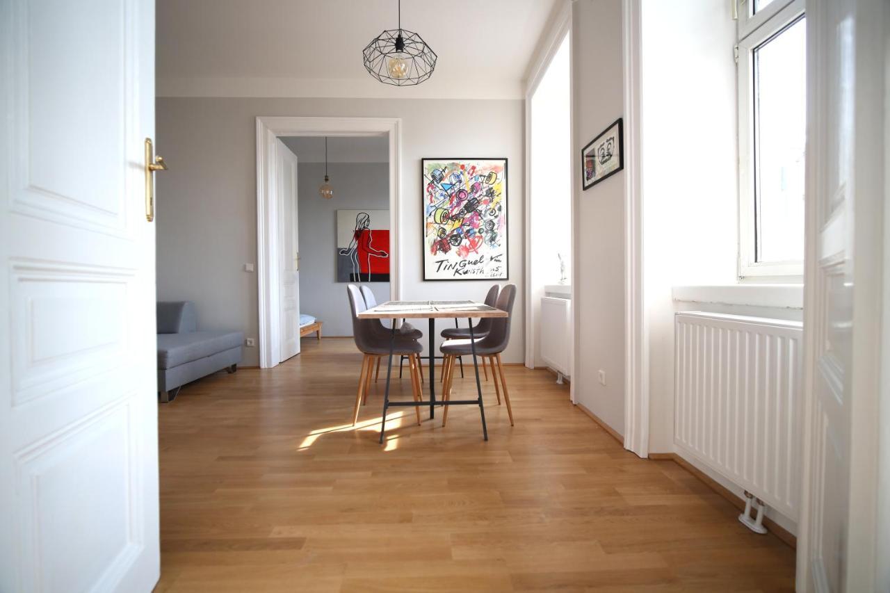 Classic, Modern & Sunny. 7min To Vienna's Center! * Viena